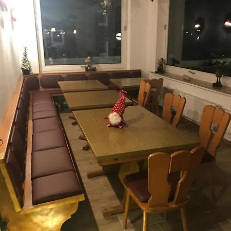 Holiday home Ferienhaus Astenblick - Ideal Fuer Weihnachtsfeiern Und Familienfeiern Bietet Schlafplaetze Fuer Bis Zu 35 Personen *