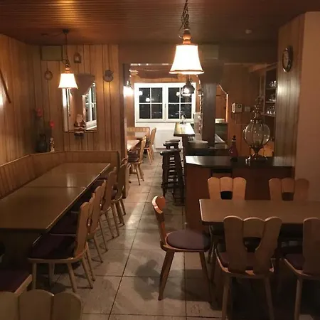 Holiday home Ferienhaus Astenblick - Ideal Fuer Weihnachtsfeiern Und Familienfeiern Bietet Schlafplaetze Fuer Bis Zu 35 Personen Winterberg