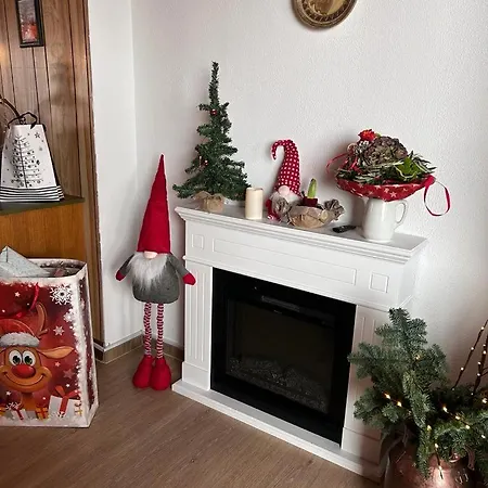 Ferienhaus Astenblick - Ideal Fuer Weihnachtsfeiern Und Familienfeiern Bietet Schlafplaetze Fuer Bis Zu 35 Personen Holiday home