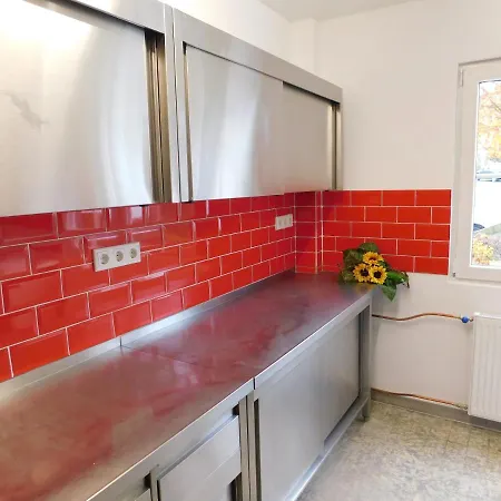 Ferienhaus Astenblick - Ideal Fuer Weihnachtsfeiern Und Familienfeiern Bietet Schlafplaetze Fuer Bis Zu 35 Personen * Winterberg